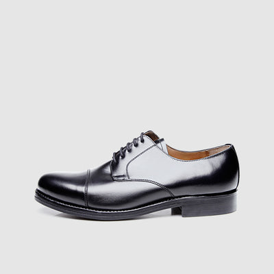 Wide shoes for men