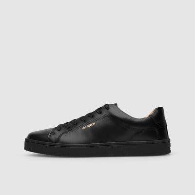 Lace-up shoes for women